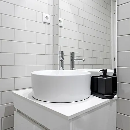 Lapa Flat In Center By Lovelystay Porto